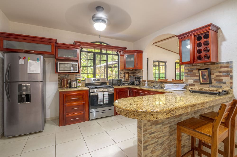 Photo of Kitchen in Las Olas Beach Community