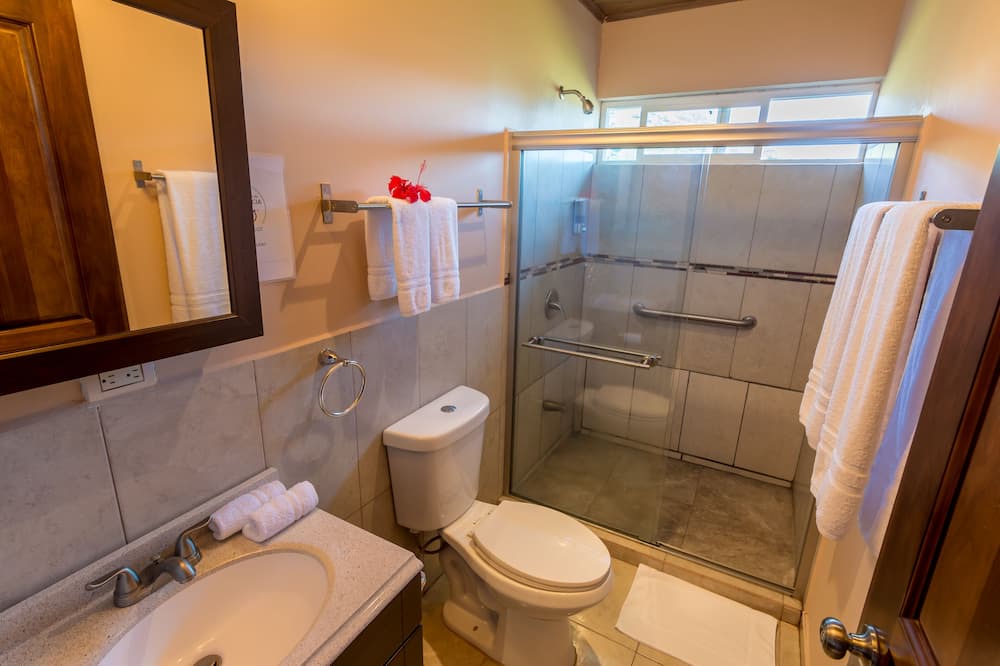 Photo of Bathroom in Garabito