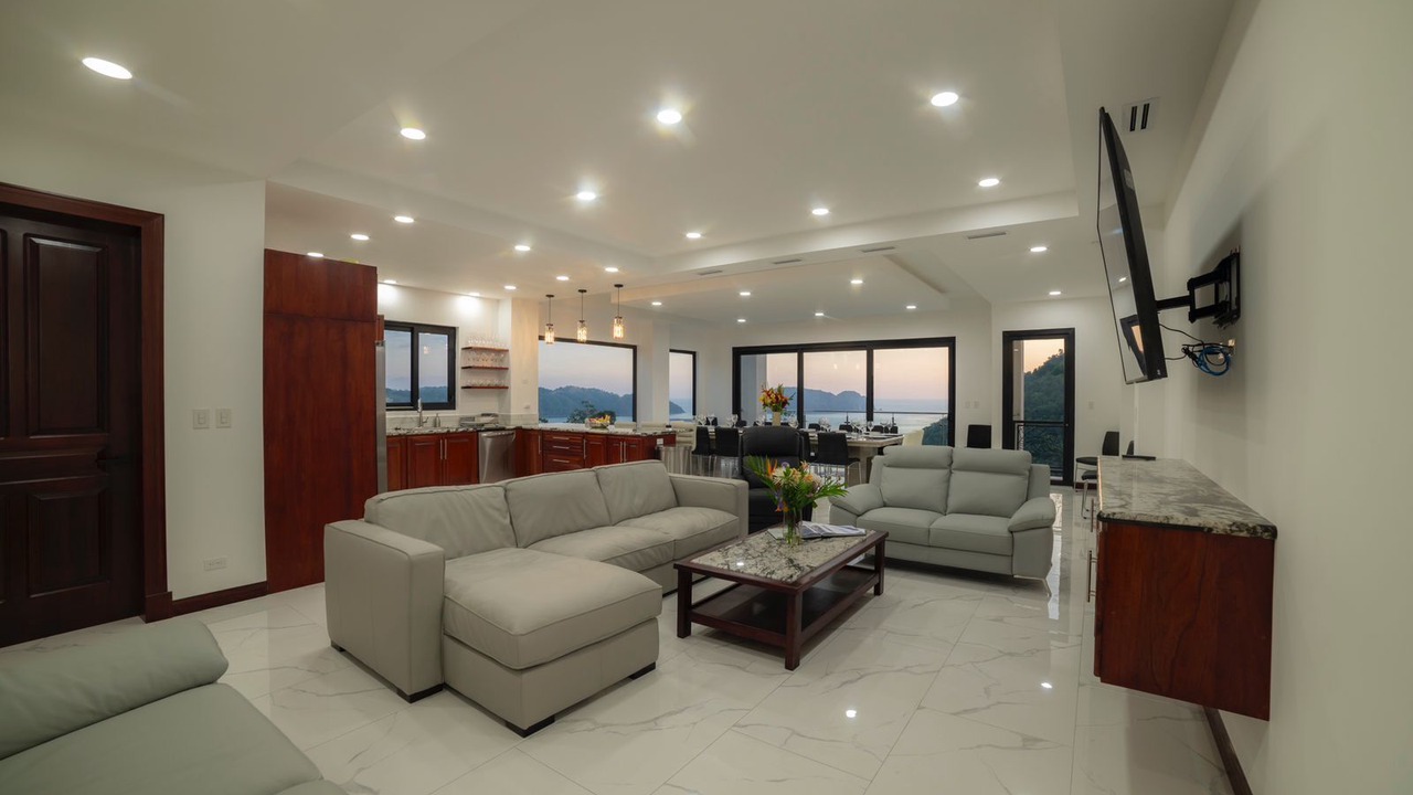 Photo of Livingroom in Jaco