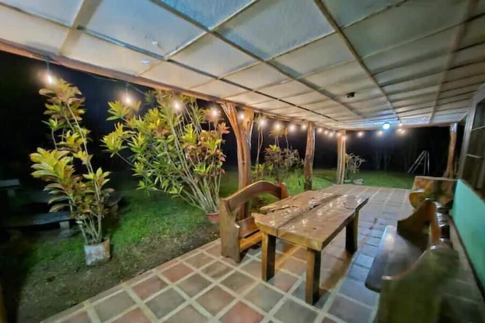 Photo of Outdoor in Esparza