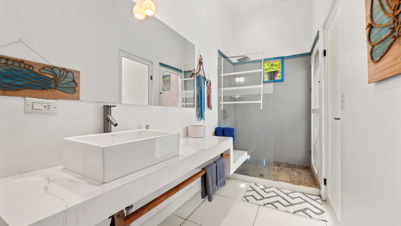 Photo of Bathroom in Tamarindo