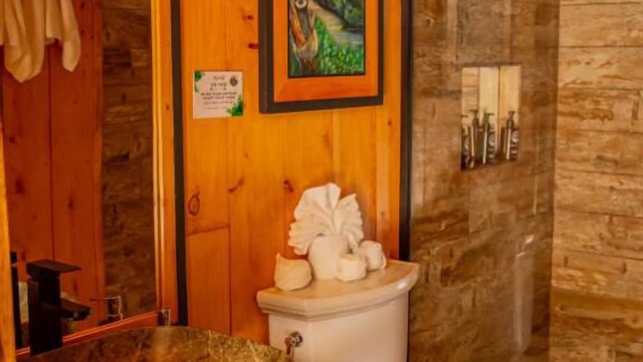 Photo of Bathroom in Barrio Pilo
