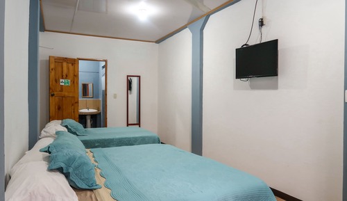 Standard Quadruple Room, Non Smoking, Ensuite