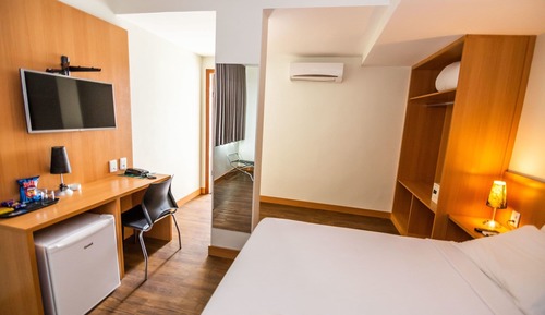 Deluxe Single Room