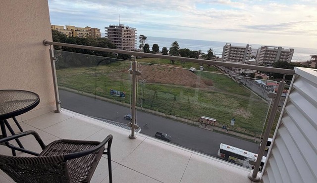 Casa Constanza 2-bedroom apartment for 5 people, beach sunset view in 11th floor